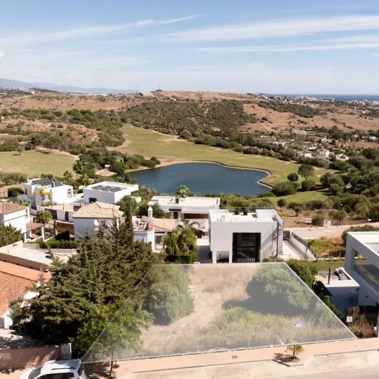 Sale of residential plot in Valle Romano