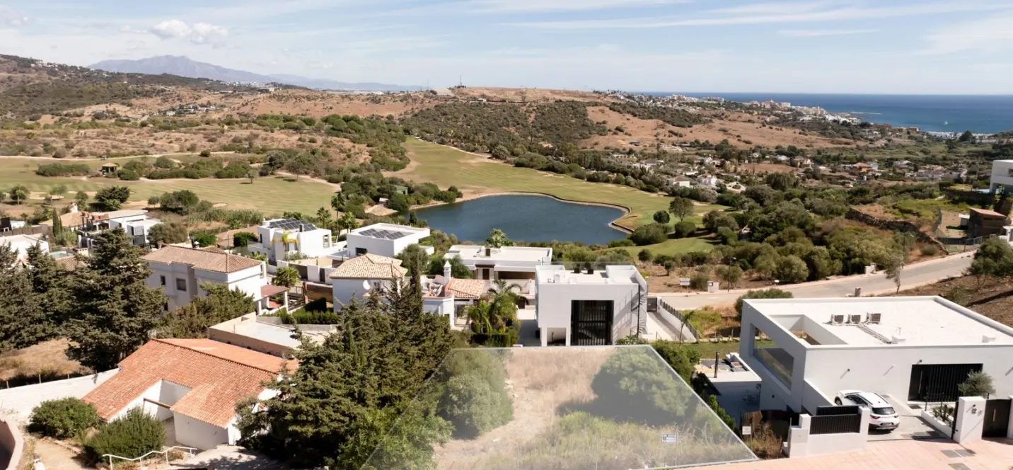Sale of residential plot in Valle Romano 1