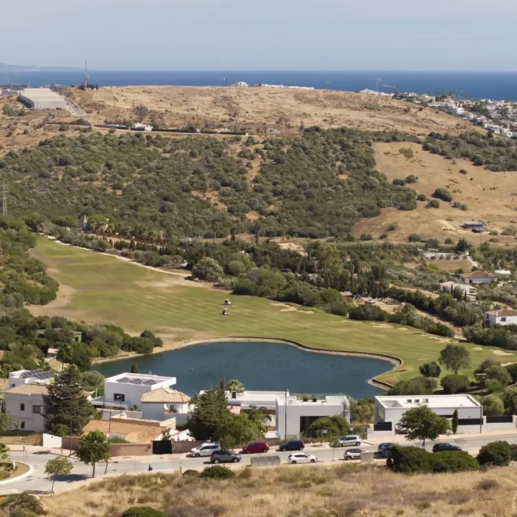 Sale of residential plot in Valle Romano