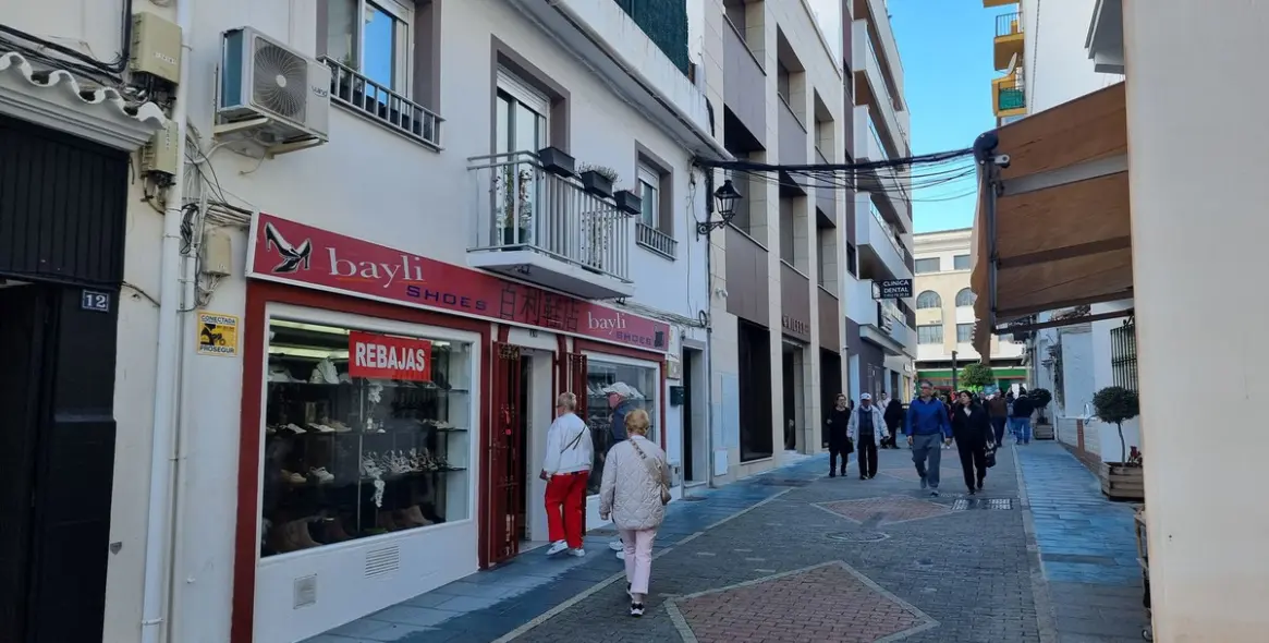 Продажа коммерческого помещения в San Pedro de Alcántara 1