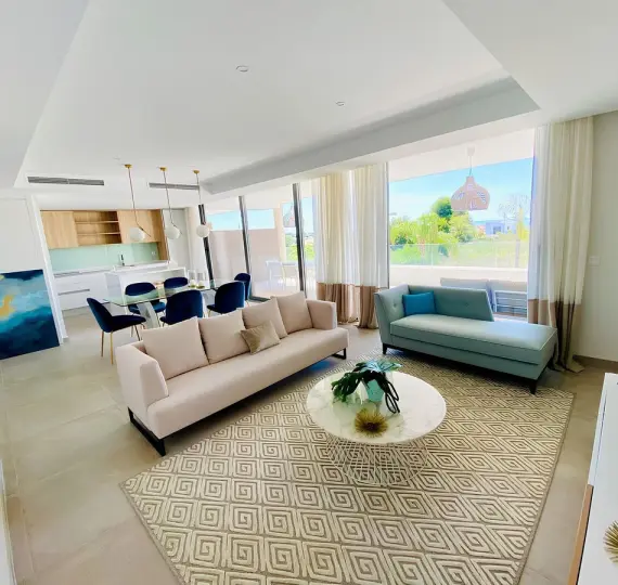 Sale of ground floor apartment in Cancelada