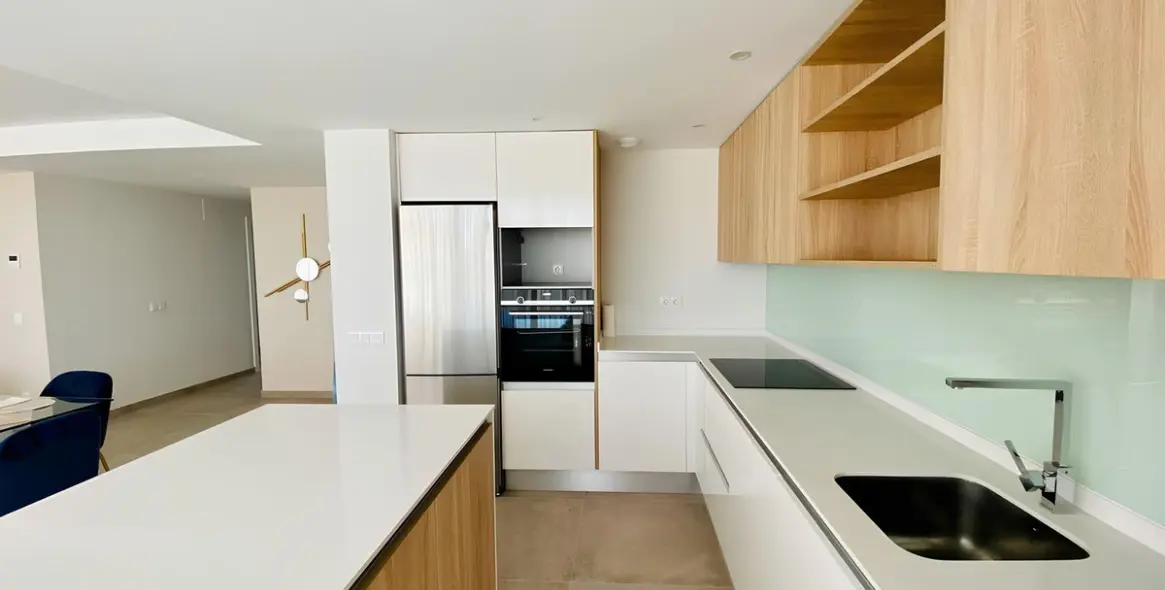 Продажа апартаментов на первом этаже в Cancelada 3