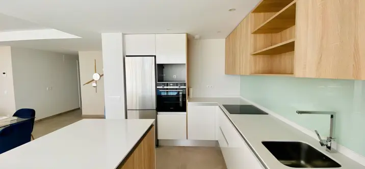 Venta de apartamento en planta baja en Cancelada 2