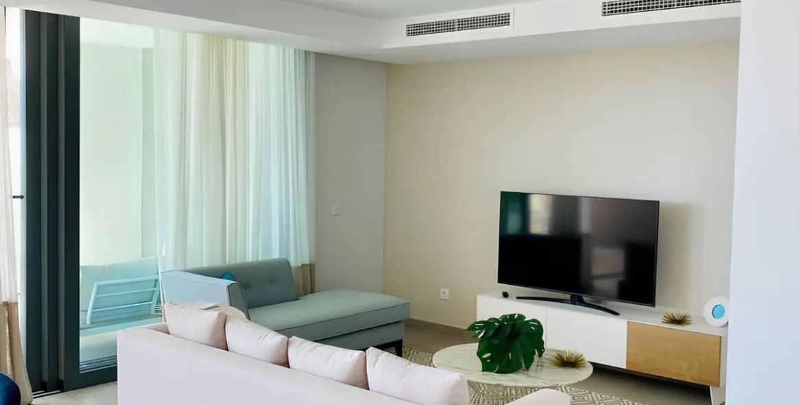 Продажа апартаментов на первом этаже в Cancelada 5