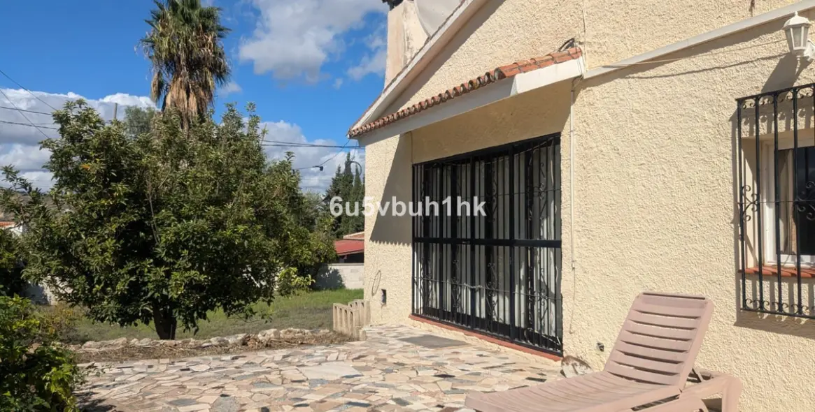 Продажа  отдельно стоящей виллы в Alhaurin el Grande 3