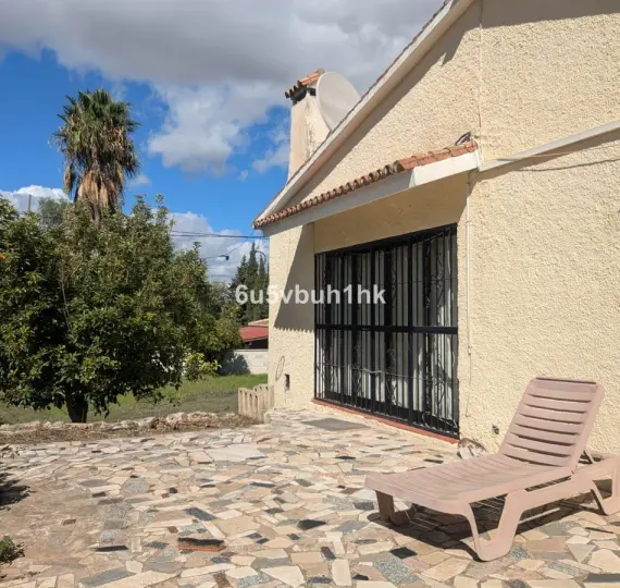 Продажа  отдельно стоящей виллы в Alhaurin el Grande