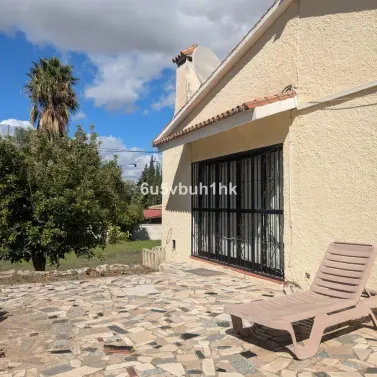 Продажа  отдельно стоящей виллы в Alhaurin el Grande