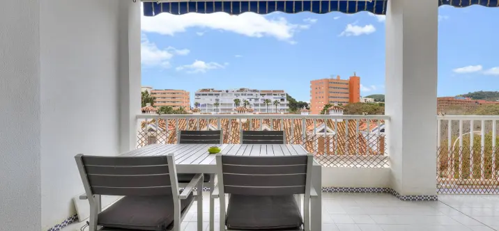 Sale of middle floor apartment in Fuengirola 3