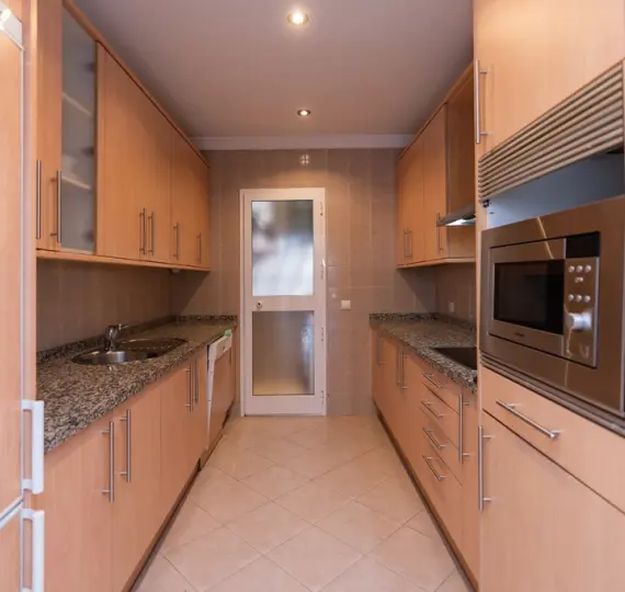Sale of ground floor apartment in Elviria