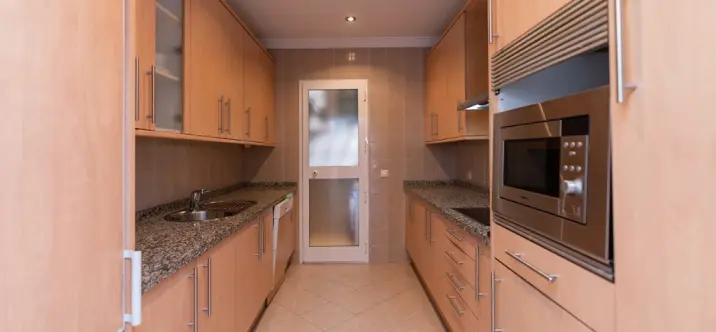 Sale of ground floor apartment in Elviria 4