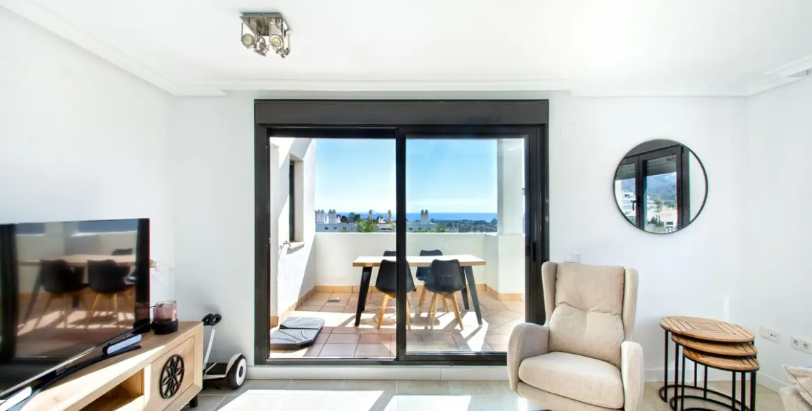 Sale of penthouse in Estepona 5