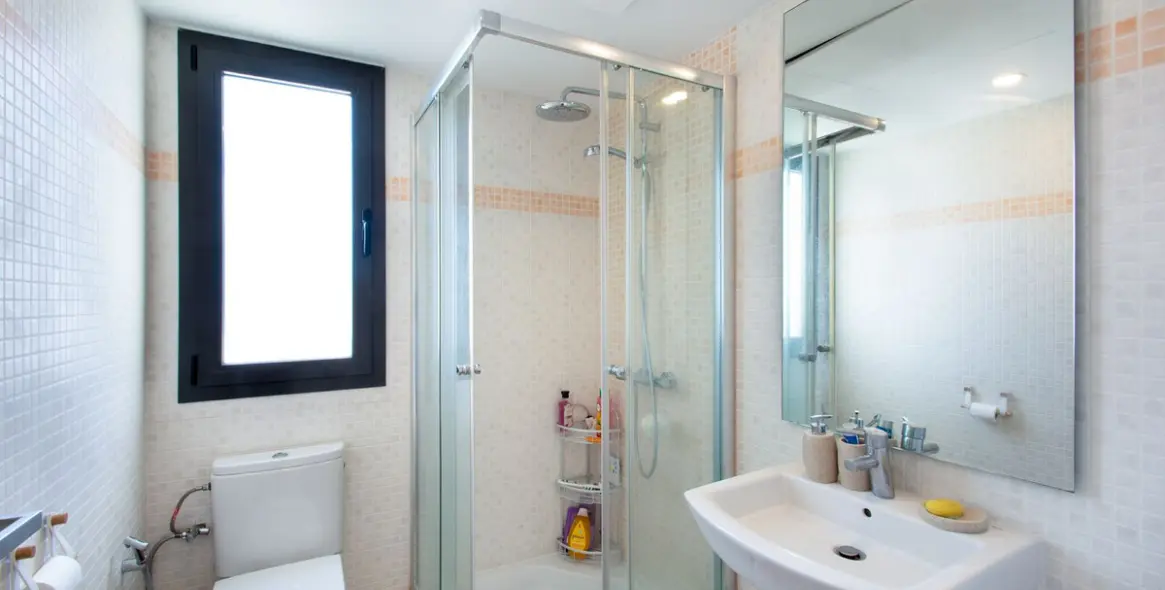 Sale of penthouse in Estepona 20