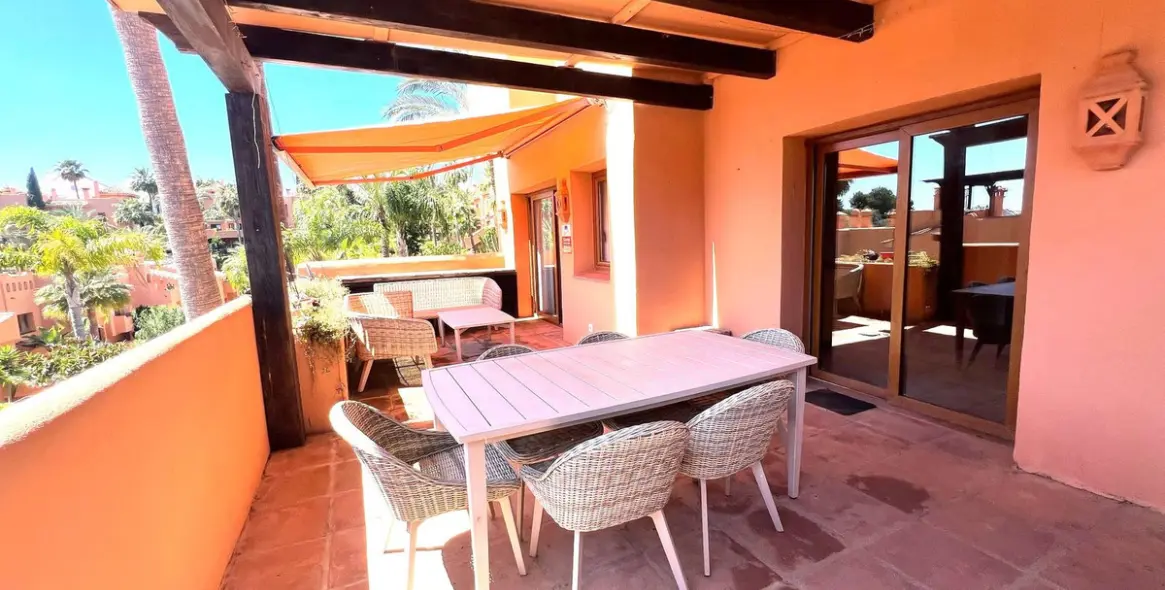 Продажа дома на две семьи в Riviera del Sol 2