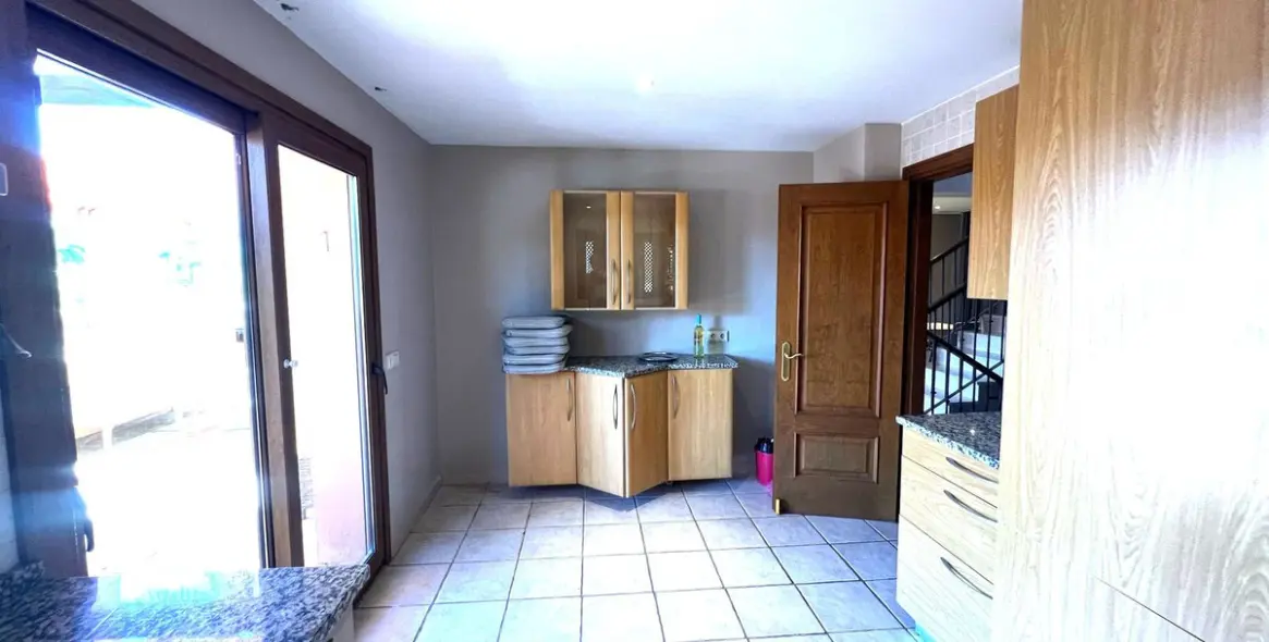 Продажа дома на две семьи в Riviera del Sol 4