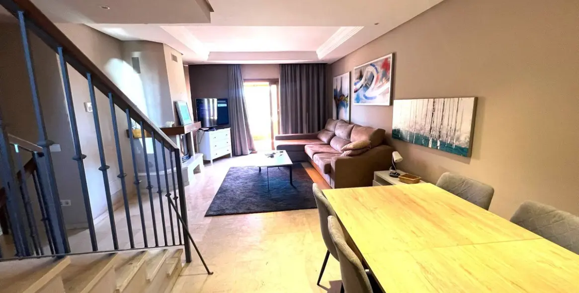 Продажа дома на две семьи в Riviera del Sol 8