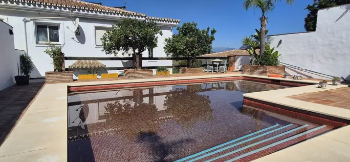 Sale of semi-detached house in Alhaurin Golf 0