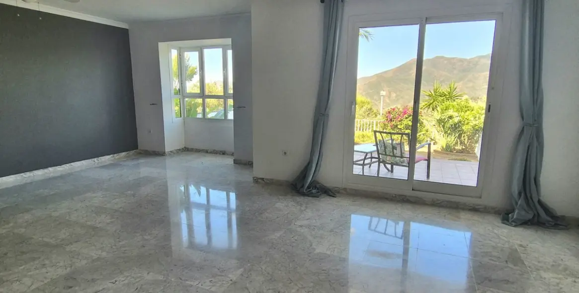 Sale of semi-detached house in Alhaurin Golf 4