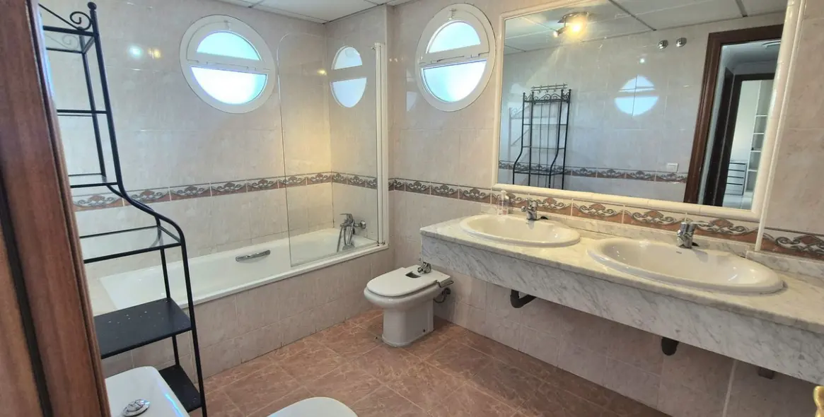 Sale of semi-detached house in Alhaurin Golf 12