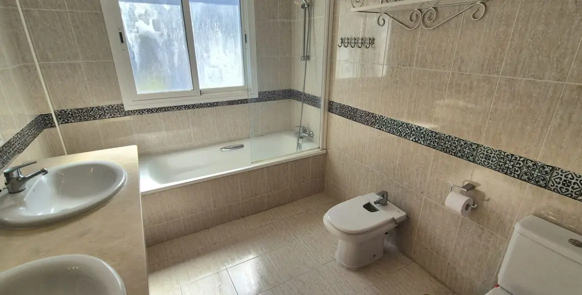 Sale of semi-detached house in Alhaurin Golf 16