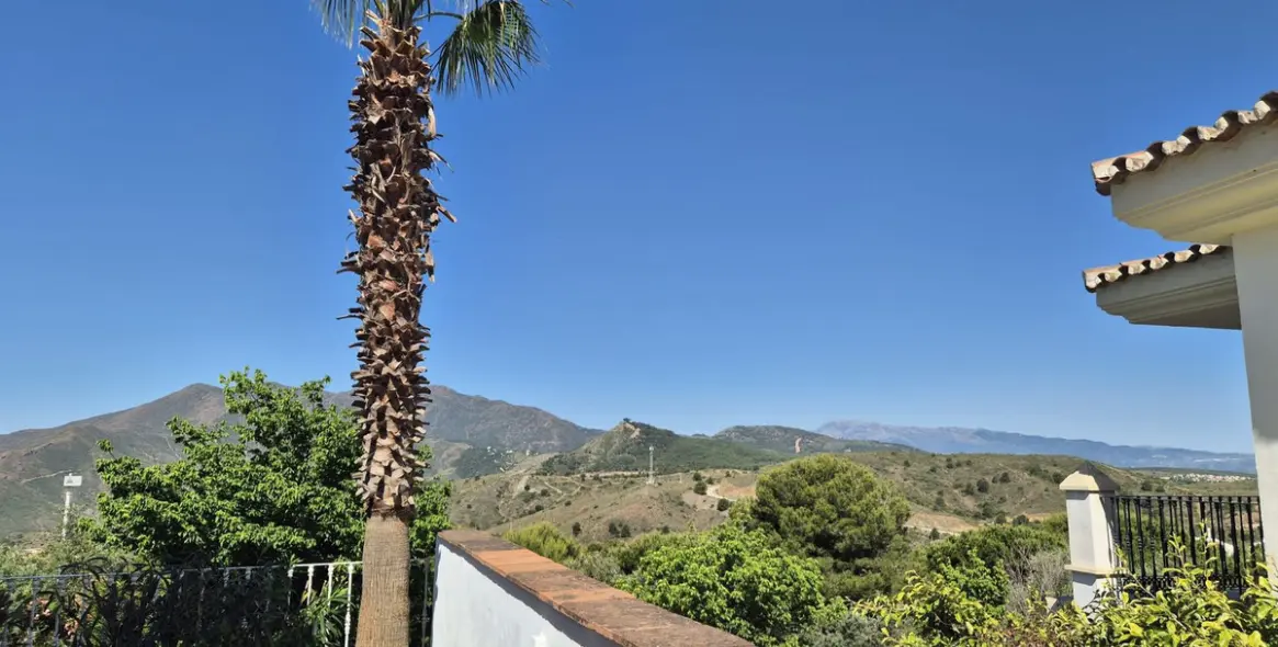 Sale of semi-detached house in Alhaurin Golf 38