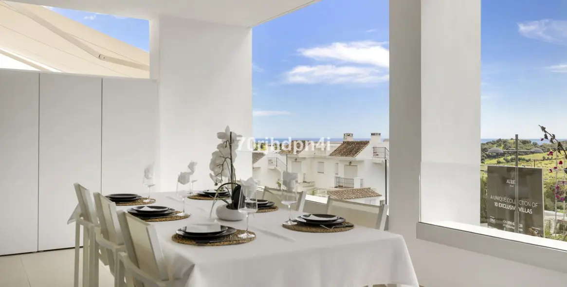 Venta de apartamento en planta media en Estepona 13