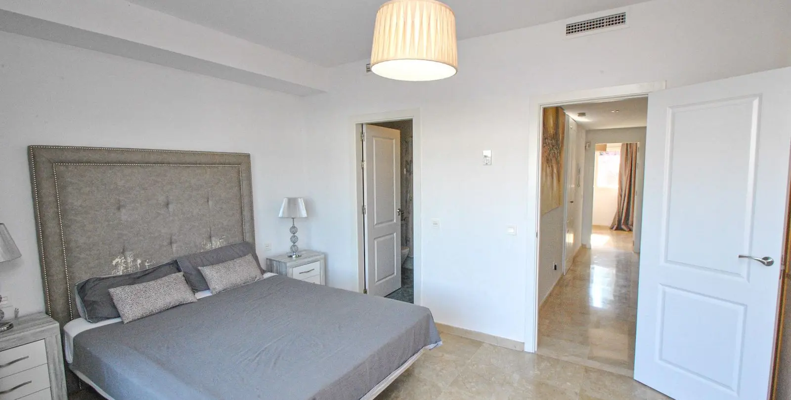 Venta de adosado en Cabopino 13