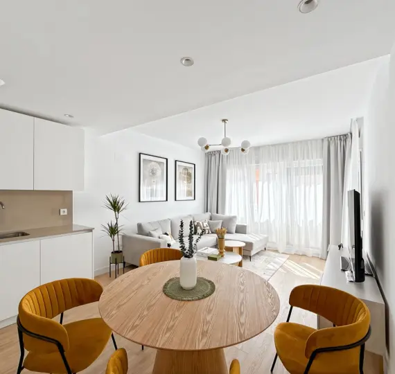 Sale of middle floor apartment in Perchel Norte