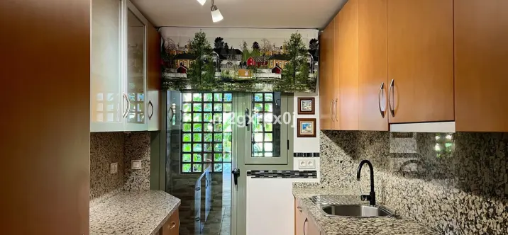 Sale of ground floor apartment in Benahavís 3