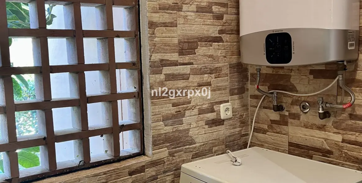 Sale of ground floor apartment in Benahavís 6