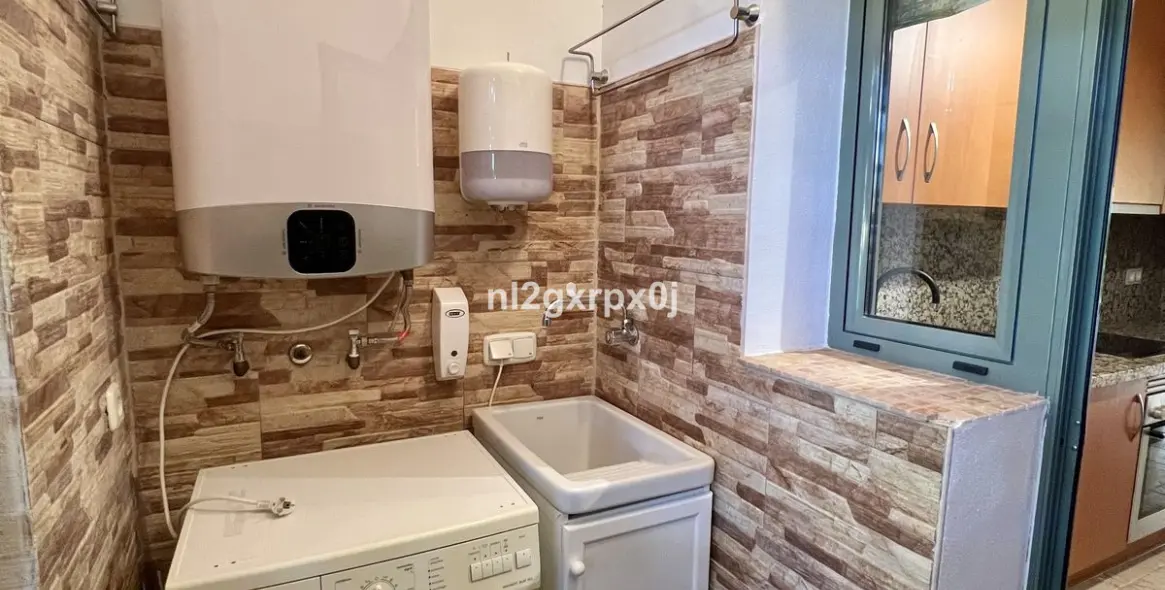 Sale of ground floor apartment in Benahavís 7
