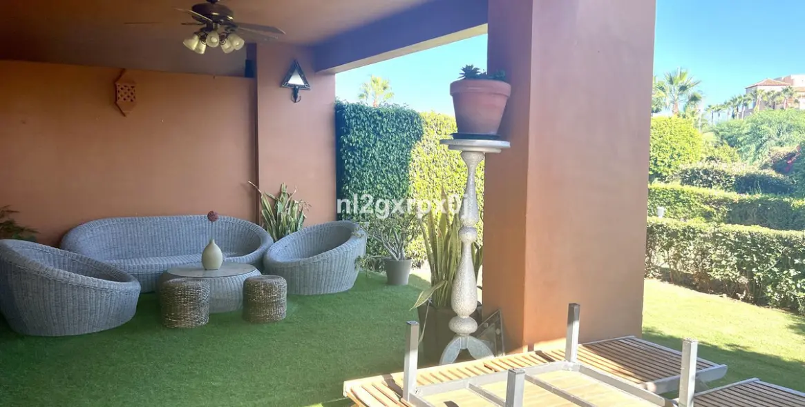 Sale of ground floor apartment in Benahavís 19