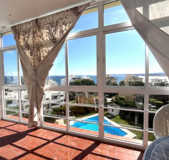 Middle floor apartment R5056708