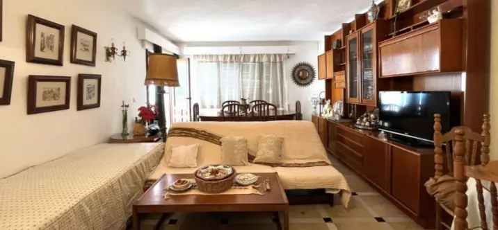 Middle floor apartment R5056708 2