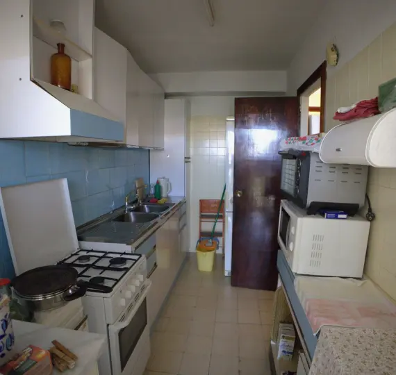 Middle floor apartment R5056708