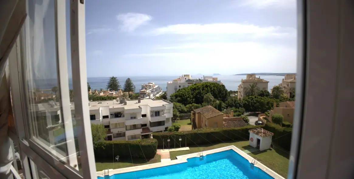 Продажа апартаментов на среднем этаже в Estepona (район Estepona) 7