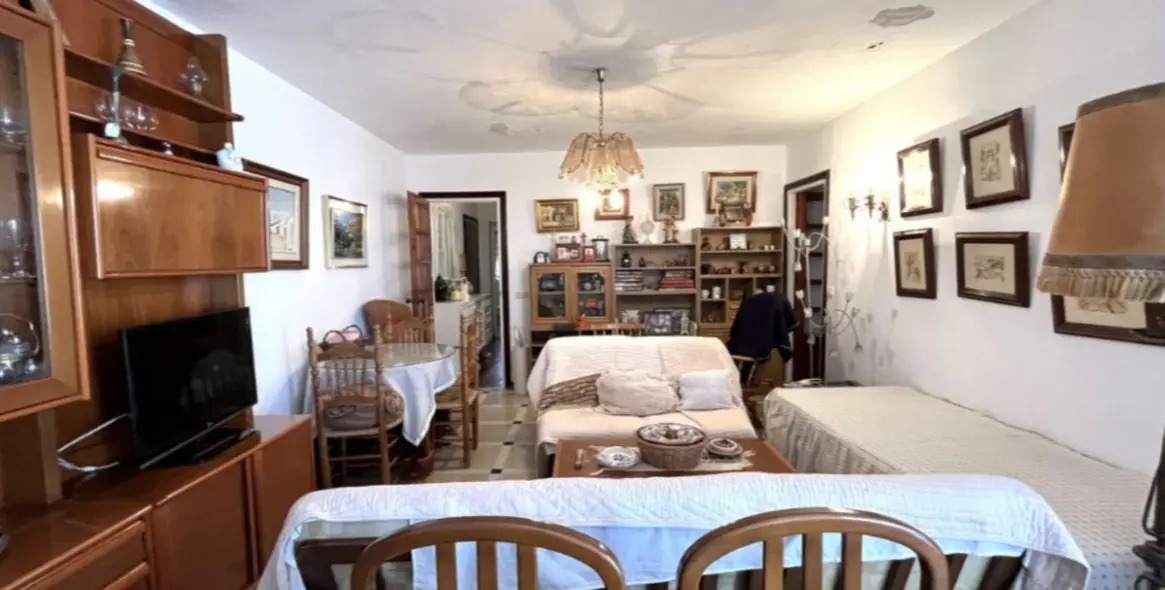 Продажа апартаментов на среднем этаже в Estepona (район Estepona) 9