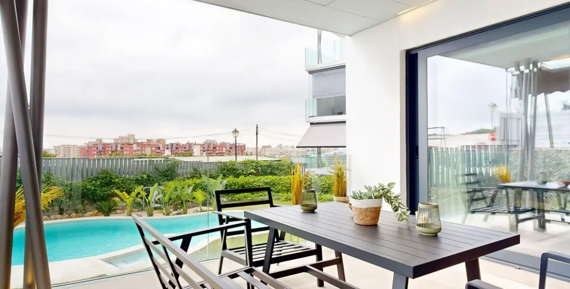 Venta de apartamento en planta baja en Los Pacos 7