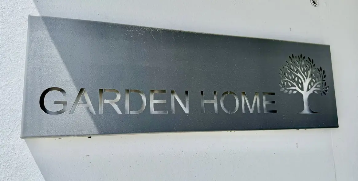 Venta de apartamento en planta baja en Los Pacos 34