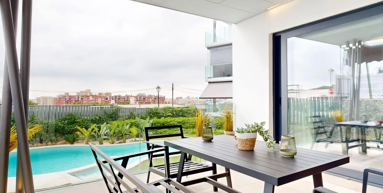 Sale of ground floor apartment in Los Pacos 7