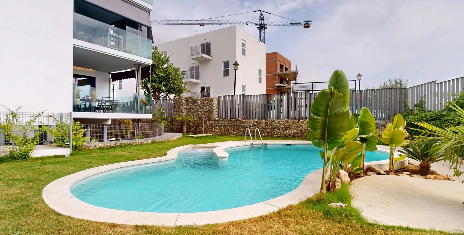 Sale of ground floor apartment in Los Pacos 17