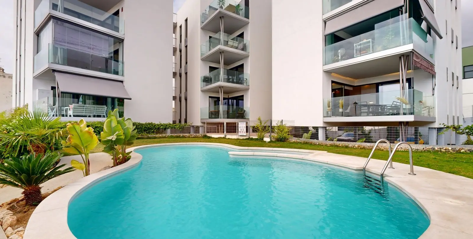 Sale of ground floor apartment in Los Pacos 19