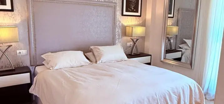 Sale of penthouse duplex in Estepona 3