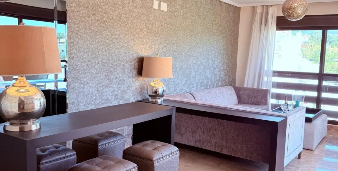 Sale of penthouse duplex in Estepona 6