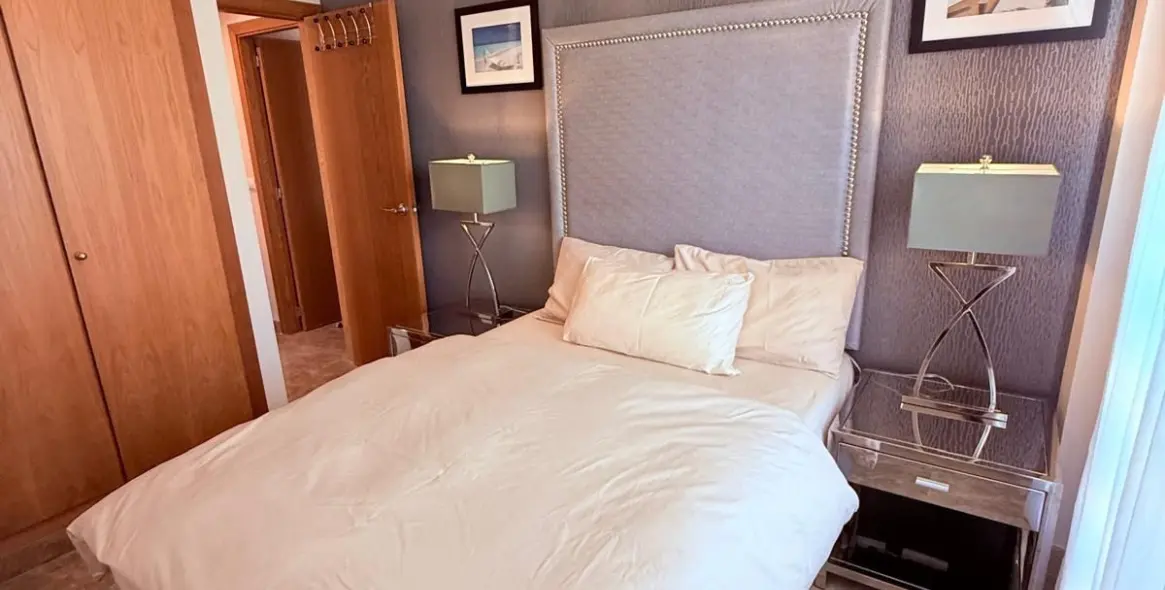 Sale of penthouse duplex in Estepona 11