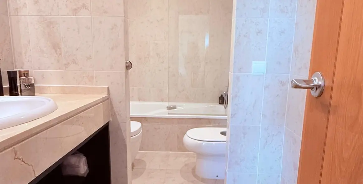 Venta de ático dúplex en Estepona 9