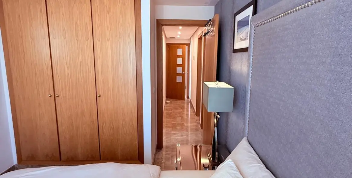 Venta de ático dúplex en Estepona 12