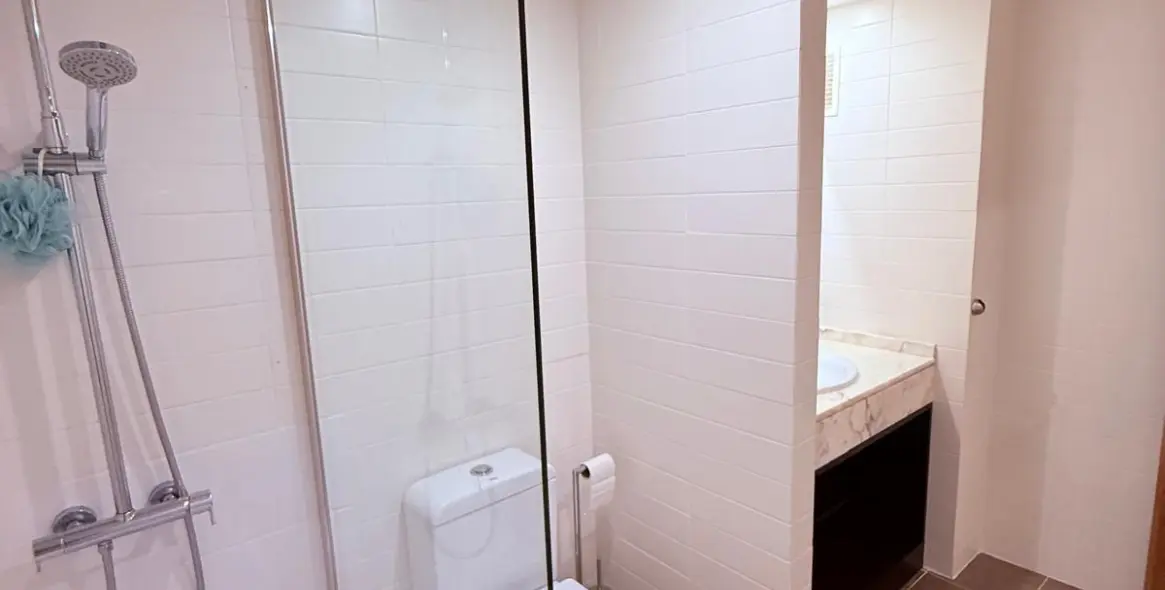 Venta de ático dúplex en Estepona 15