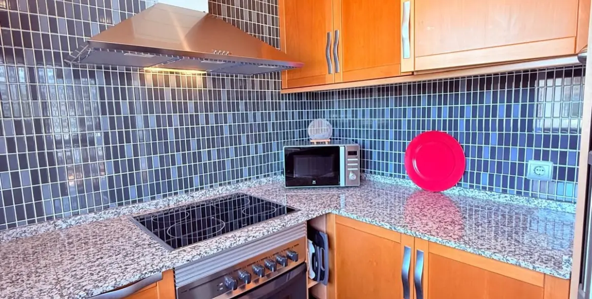 Venta de ático dúplex en Estepona 19