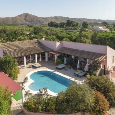 Sale of detached villa in Cártama