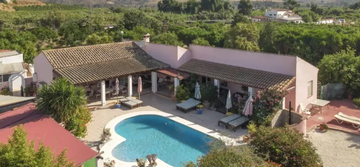 Sale of detached villa in Cártama 0